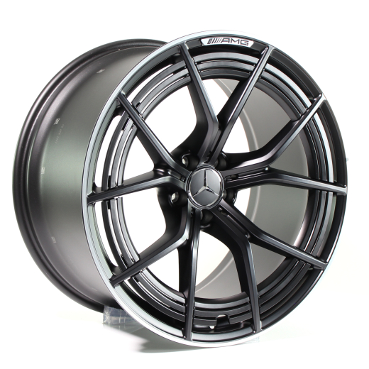 Set cerchi AMG 21 pollici razze incrociate | A2904000300/0100