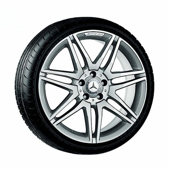 AMG 7-doublespoke-design light-alloy rims in silver for the Mercedes-Benz E-Class W212