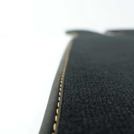 Alfombrillas de velour AMG Final Edition Clase C C205 negras Original Mercedes-AMG | A2056807911 1C88