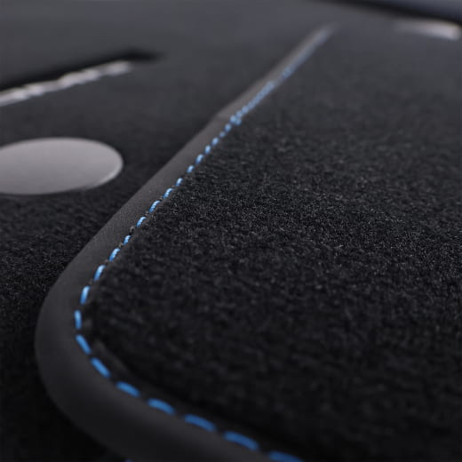 AMG Veloursmatten Fußmatten G-Klasse W465 schwarz tikkiblau 4-teilig Original Mercedes-Benz | A4656806301 5F06