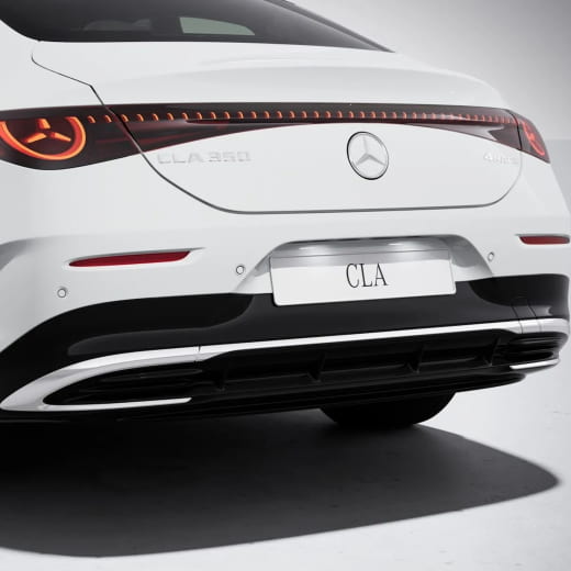 Baguettes de pare-choc arrière CLA C174 pack Night Original Mercedes-Benz | A1748854302/4402/3802/7802-C174