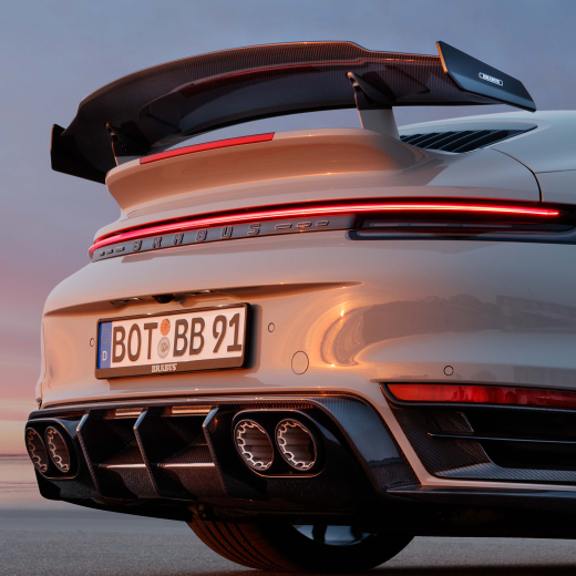Copertura posteriore BRABUS con scritta Porsche 911 Turbo S carbonio lucido | 902-490-00