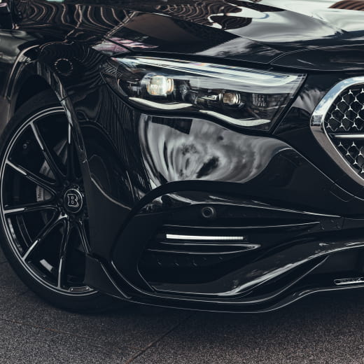 BRABUS Frontaufsätze mit LED Auffindelicht Mercedes-Benz E-Klasse W214 Limousine | 214-240-00