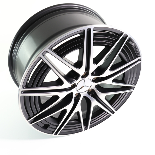 Juego de llantas de 20 pulgadas C-Klasse 206 Original Mercedes-AMG | A2064000300/0500