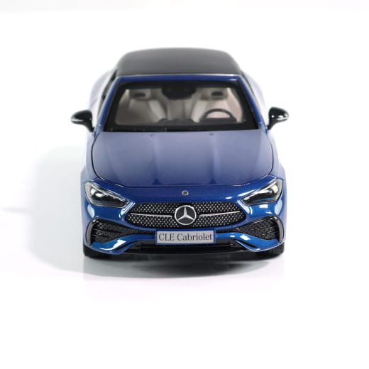 Modelo 1:18 CLE A236 Cabrio azul espectral Original Mercedes-Benz | B66960653