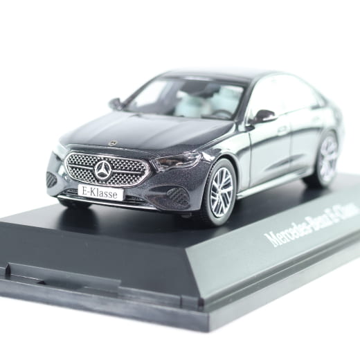 Coche modelo 1:43 Clase E W214 gris grafito Original Mercedes-Benz | B66961116