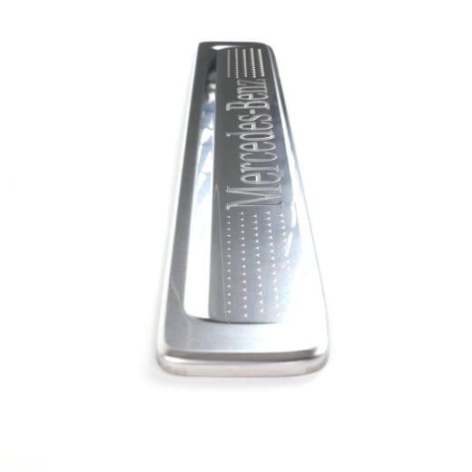 Einstiegsleisten C-Klasse EQ W520 Stern Pattern silber Original Mercedes-Benz | A1746803902-W520