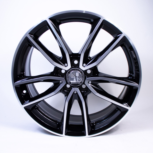 Jeu de jantes AMG 19 pouces à 5 doubles branches CLA C118/X118 original Mercedes-Benz | A17740117007X23-118