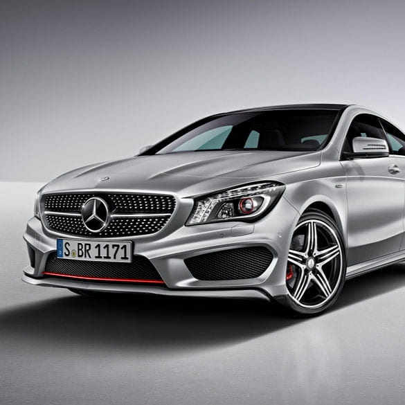 CLA 250 Sport rotes Gitter inkl. Zierleiste CLA W117 Original Mercedes-Benz