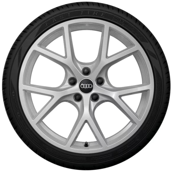 RS Felgen Audi RS3 8Y 19 Zoll silber 5-Y-Speichen Original