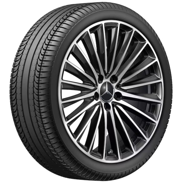 AMG Sommerräder 19 Zoll C-Klasse 206 Komplettrad Goodyear | Q440241410260/-240