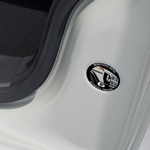 Plaque G-Class STRONGER THAN THE 1980s crème blanc Original Mercedes-Benz | A4658173400-B