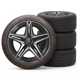 Set ruote complete invernali 18 pollici Classe C 206 nero lucido tornito Original Mercedes-AMG