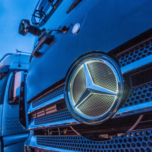 Illuminated Star Actros 4 5 Arocs Antos genuine Mercedes-Benz | B668300