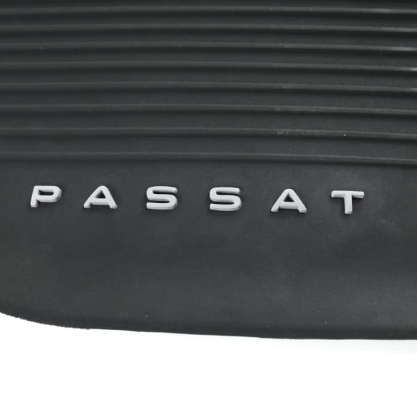 Gummifußmatten hinten Passat B9 2-teilig Schwarz Original VW | 3J0061512 82V Gummifußmatten hinten Passat B9 2-teilig Schwarz Original VW | 3J0061512 82V
