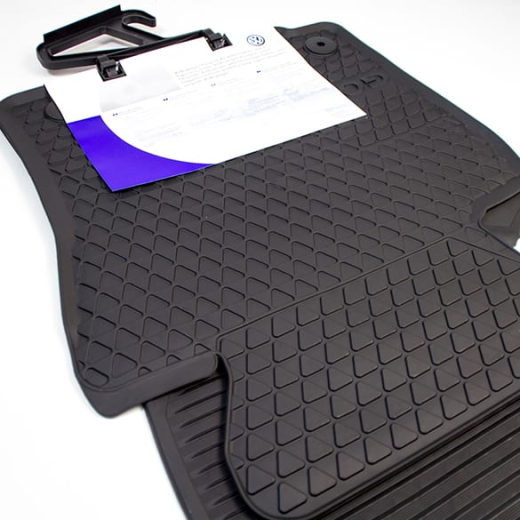 Tapis de sol en caoutchouc Volkswagen Golf 5 & 6 d'origine en noir | 1K1061502A 82V