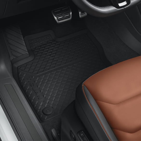 Rubber floor mat set 2-piece front VW Tiguan 2 | 5NB061502 82V