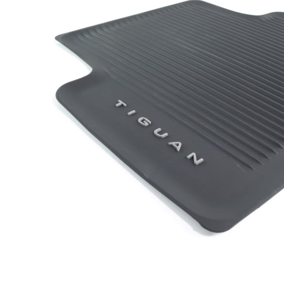 Rubber floor mats rear VW Tiguan 3 CT1 3-piece black Genuine Volkswagen | 571061512 82V Rubber floor mats rear VW Tiguan 3 CT1 3-piece black Genuine Volkswagen | 571061512 82V