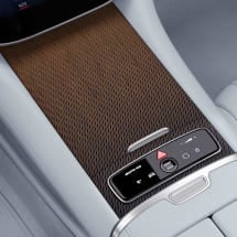 Center console brown wood open pore with pattern EQS V297 | EQS-Holz-braun-Mittelkonsole