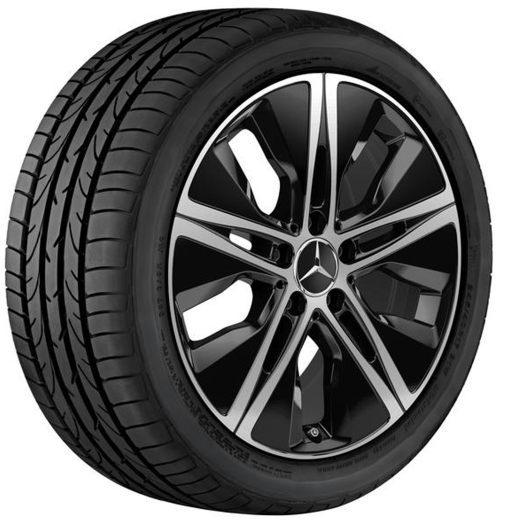 Jeu de jantes 18 pouces CLA Shooting Brake X118 5 trous Aero noir | A1774010500 7X23-X118