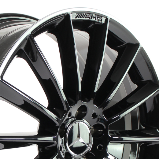 Jeu de jantes AMG 20 pouces Classe E Night Edition | A2134012200/2300-7X72