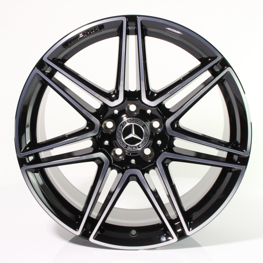 Llantas AMG 19 pulgadas Clase C 206 Original Mercedes-Benz | A2064018000/8100-7X23