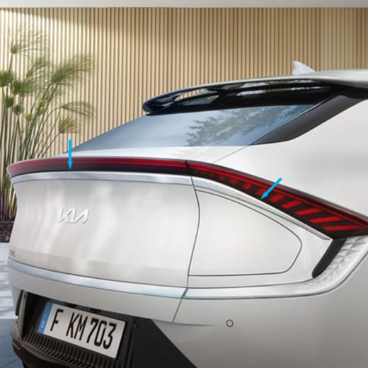 Molduras maletero aspecto aluminio cepillado Kia EV6 CV original Kia | CV491ADE00BR
