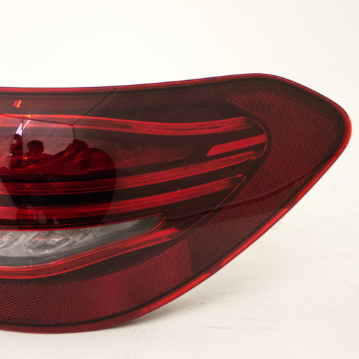 Pilotos traseros LED oscurecidos C-Klasse T-Modell S205 original Mercedes-Benz | S205-Facelift-LED