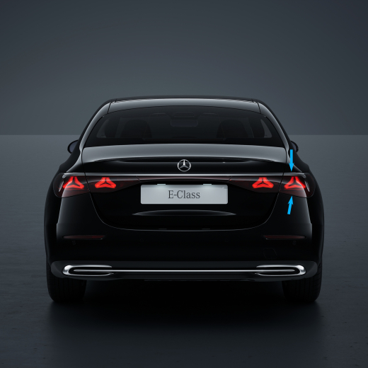 LED-achterlicht achterlicht rechts buiten E-Klasse Limousine | A2149065602