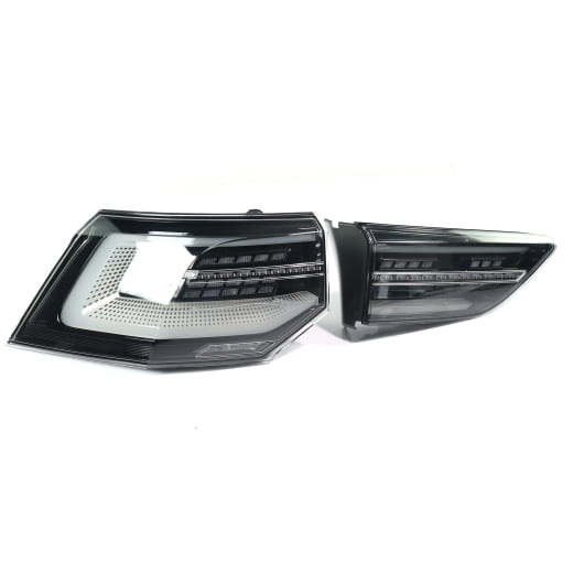 Pilotos traseros LED ahumados Golf 8 IQ.Light Original Volkswagen | 5H1052200B-B