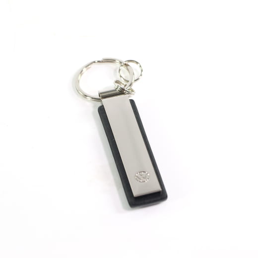 Llavero con logo New VW grabado en plata Original Volkswagen | 000087010BMYPN