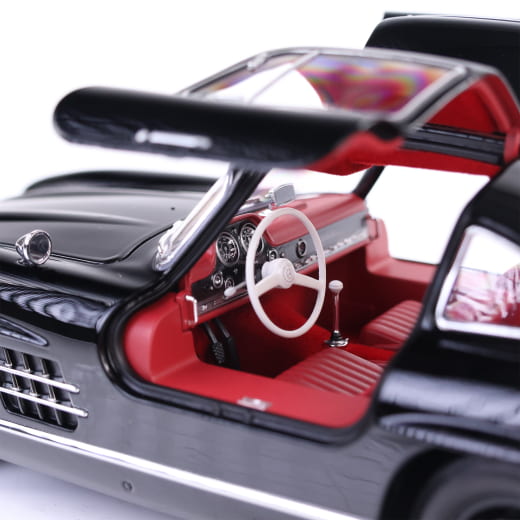 Auto modellino 1:18 300 SL Coupé W198 nero Original Mercedes-Benz | B66040722