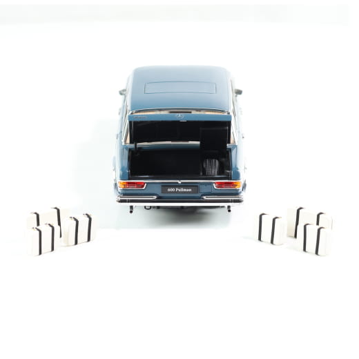Modellino auto 1:18 600 Pullmann W100 (1963 - 1991) blu Original Mercedes-Benz | B66040707
