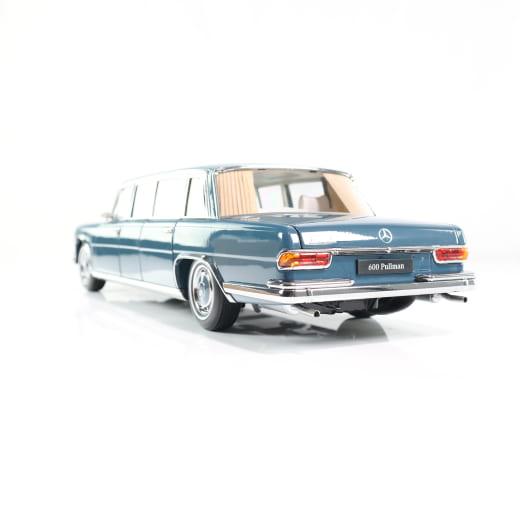 Modellino auto 1:18 600 Pullmann W100 (1963 - 1991) blu Original Mercedes-Benz | B66040707