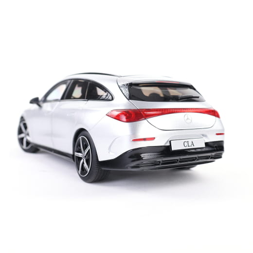 Modellino auto 1:18 CLA Shooting Brake X174 hightechsilber Original Mercedes-Benz | B66960847