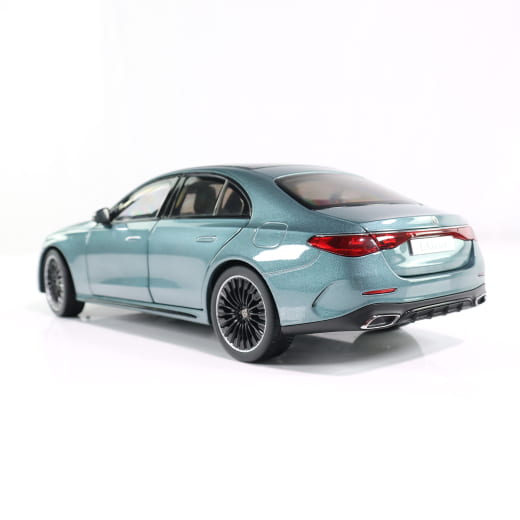 Modellino auto 1:18 Classe E W214 berlina verde argento Original Mercedes-Benz | B66961118