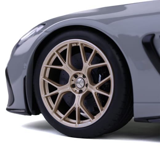 Modelo a escala 1:12 AMG GT 63 Gris Original Mercedes-AMG | B66961435