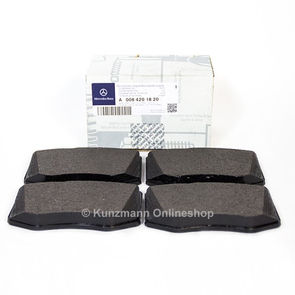 front brake pads C-Class Cabrio A205 Original Mercedes-Benz | Bremsbelaege-vorne-A205