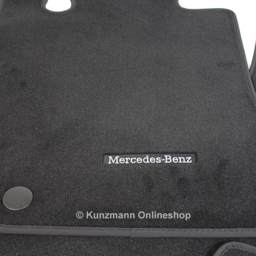 Alfombrillas de velours negras Clase C Original Mercedes-Benz | A2056800404 9J74