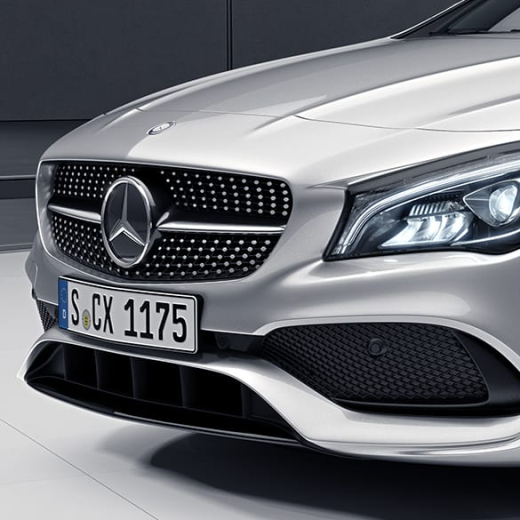 Moldura Nightpackage de la parrilla negra CLA C117/X117 Mercedes-Benz | A1178880060-CLA