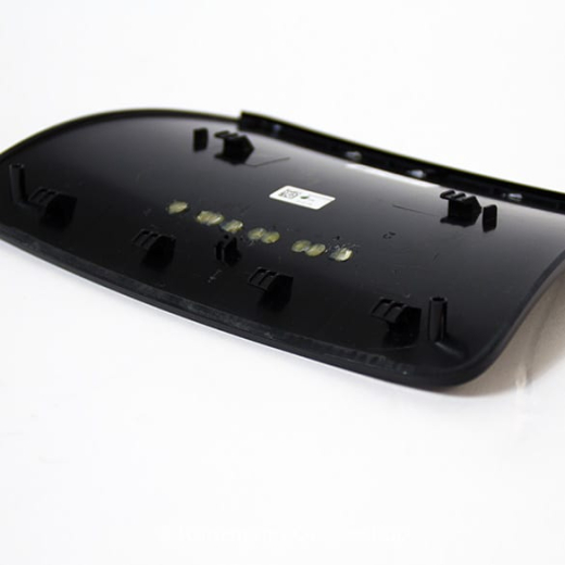 Cache AMG pour console centrale aspect laqué piano Classe C W205 Original Mercedes-Benz | A2058103036