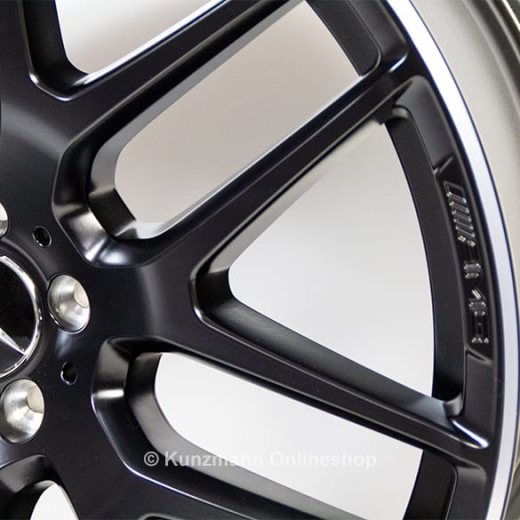 Set di cerchi AMG 22 pollici a razze incrociate nero opaco GLE Coupé C292 Original Mercedes-Benz | A29240124007X71/25007X71