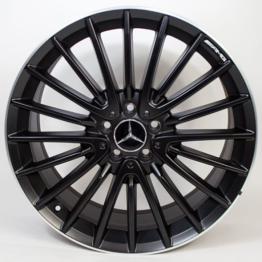 Set cerchi AMG da 20 pollici ruota multirazze GLA X156 Original Mercedes-Benz | A15640129007X71-Satz