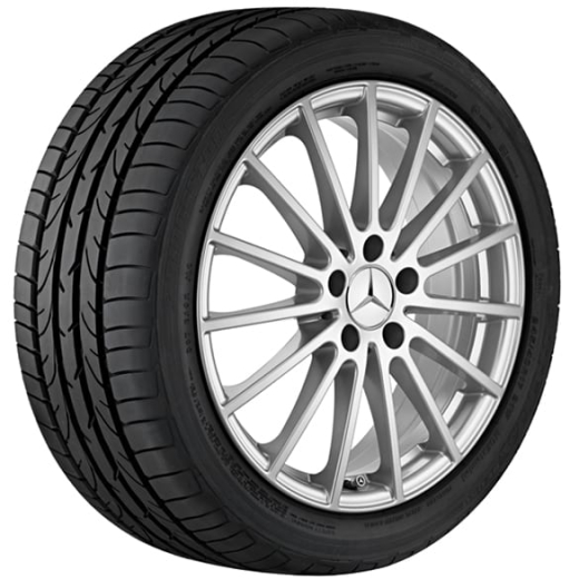 Set cerchi da 18 pollici ruota multirazze GLA X156 Originale Mercedes-Benz | A15640119007X45-Satz