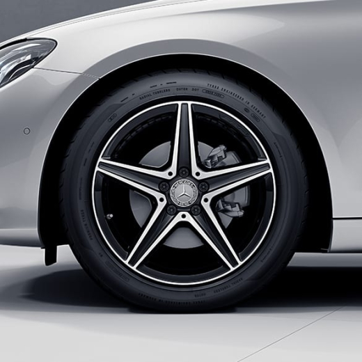 Jantes AMG à 5 branches 18 pouces noir Classe E W213 original Mercedes-Benz | A21340118/1900-7X23