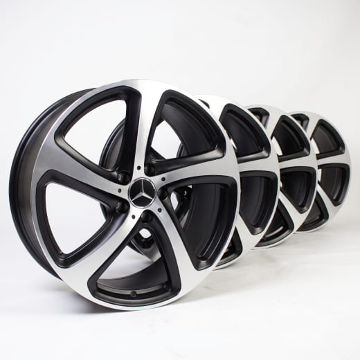 Jeu de jantes 18 pouces, roue à 5 branches, Classe E W213, noir brillant, original Mercedes-Benz | A2134013200/3300-7X23