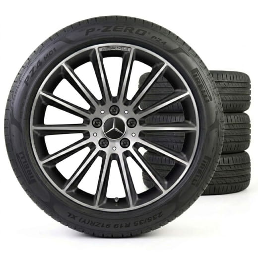 Roues été A35 AMG 19 pouces Classe A W177 Pirelli Original Mercedes-Benz | A1774011900 7X23-S-W177