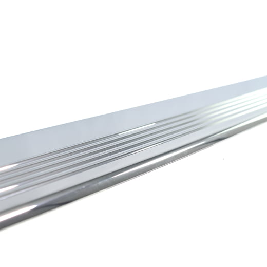 Protector de umbral de carga cromado Clase E W214 berlina Mercedes-Benz | A2146932900-W214