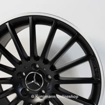 AMG 19 Zoll Felgensatz schwarz mit silbernen Rand CLA W117 Styling V / 5 vom CLA45 AMG  | A17640105027X36-CLA