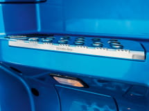 Roestvrijstalen instaplijsten Actros 5 Original Mercedes-B
 | B67520162